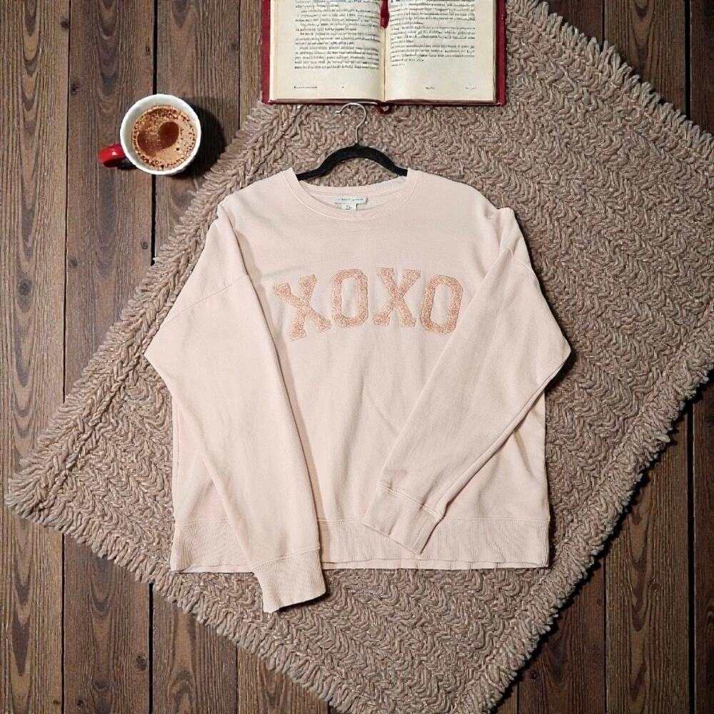 Cupcakes and Cashmere Long Sleeve Size M Pink Gold (1094)